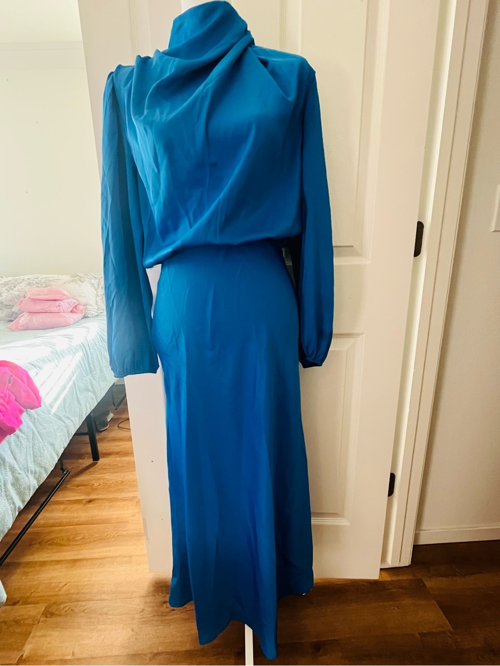 Elegant Teal Blue Long Sleeve Maxi Dress